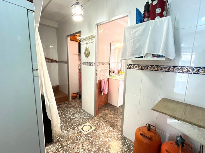Image No.11-2 Bed Townhouse for sale