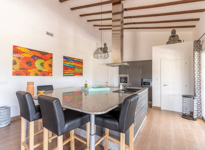 Image No.6-5 Bed Villa for sale