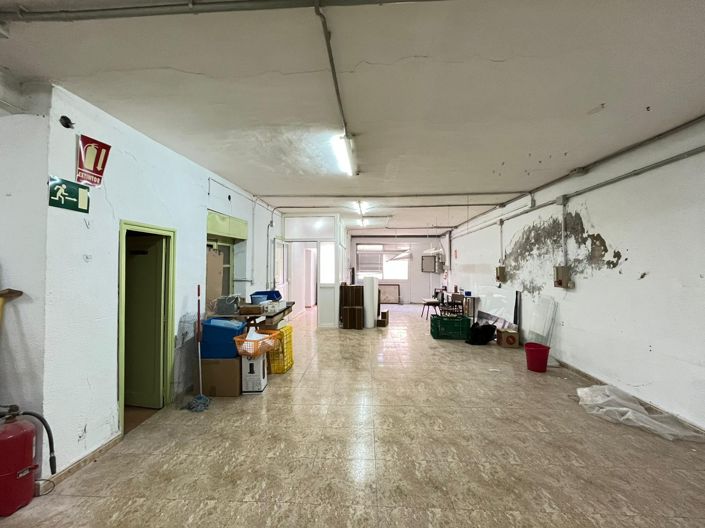Image No.25-Propriété de 1 chambre à vendre à Sax