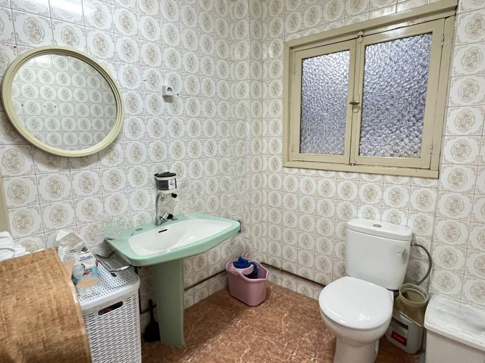 Image No.32-Propriété de 1 chambre à vendre à Sax