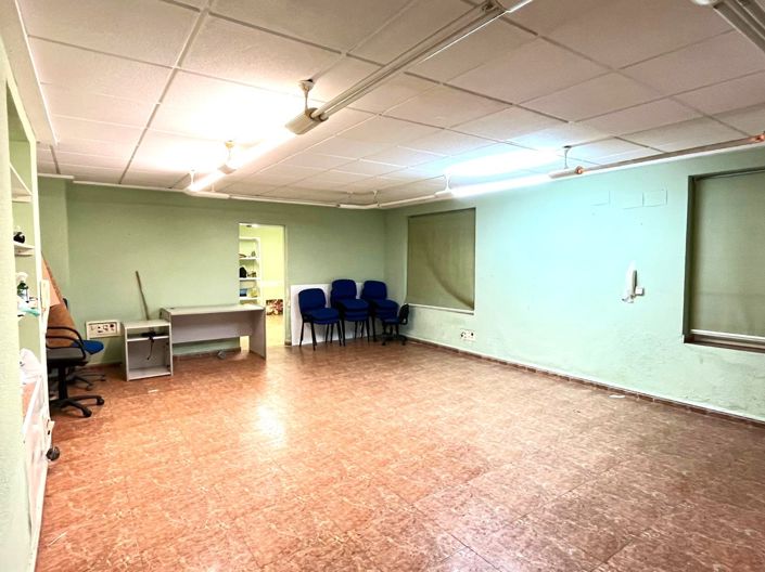 Image No.35-Propriété de 1 chambre à vendre à Sax