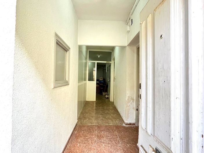 Image No.36-Propriété de 1 chambre à vendre à Sax