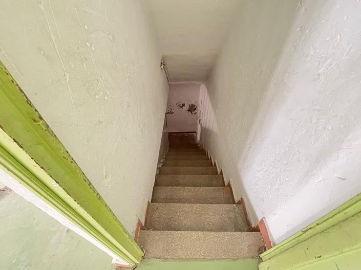 Image No.6-Propriété de 1 chambre à vendre à Sax