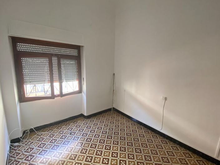 Image No.26-4 Bed Townhouse for sale