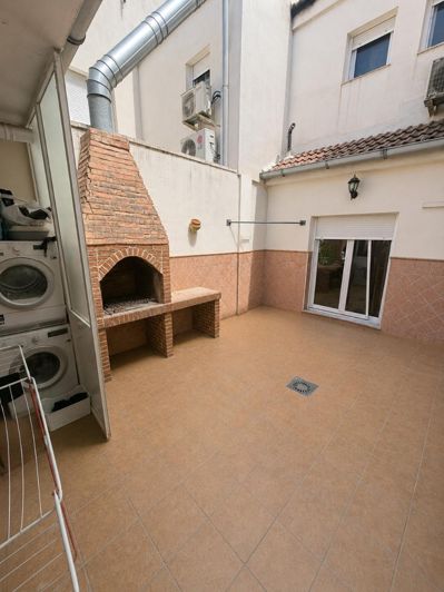 Image No.3-3 Bed Townhouse for sale