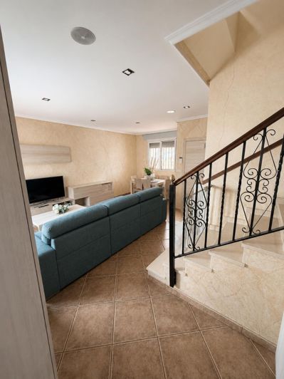 Image No.5-3 Bed Townhouse for sale