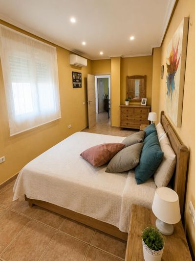 Image No.9-3 Bed Townhouse for sale