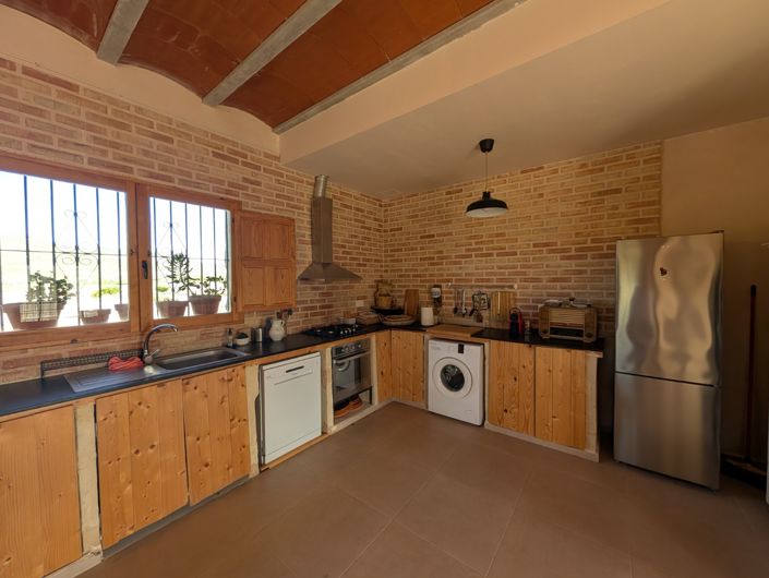 Image No.10-3 Bed Country House for sale