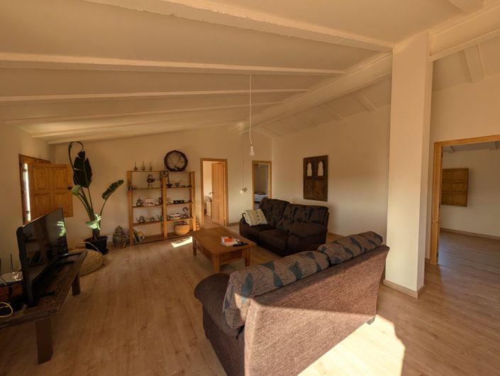 Image No.14-3 Bed Country House for sale