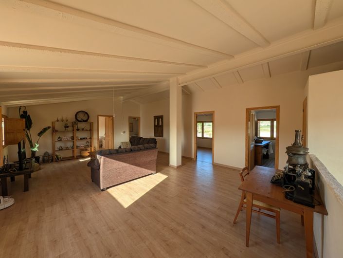 Image No.17-3 Bed Country House for sale
