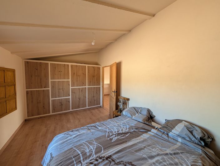 Image No.19-3 Bed Country House for sale