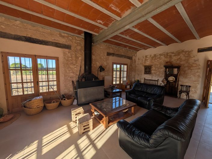 Image No.7-3 Bed Country House for sale