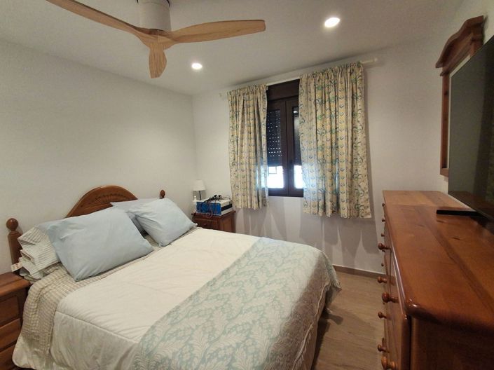 Image No.20-7 Bed Villa for sale