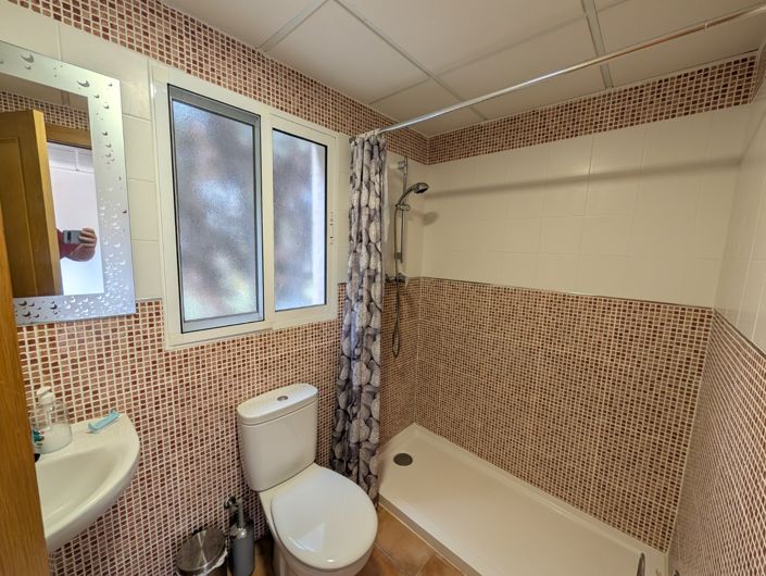 Image No.29-4 Bed Property for sale