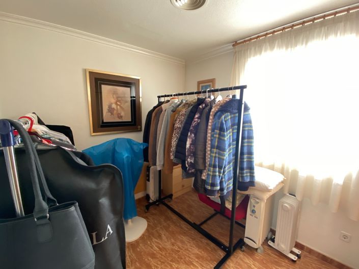 Image No.14-4 Bed Townhouse for sale
