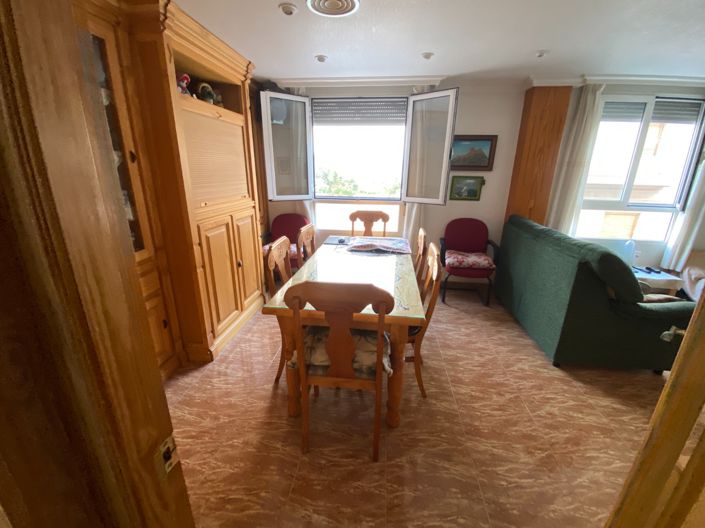 Image No.24-4 Bed Townhouse for sale