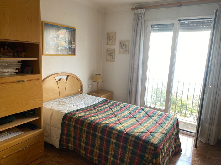 Image No.8-4 Bed Townhouse for sale