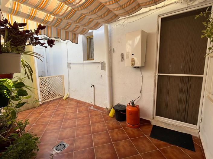 Image No.17-3 Bed Townhouse for sale