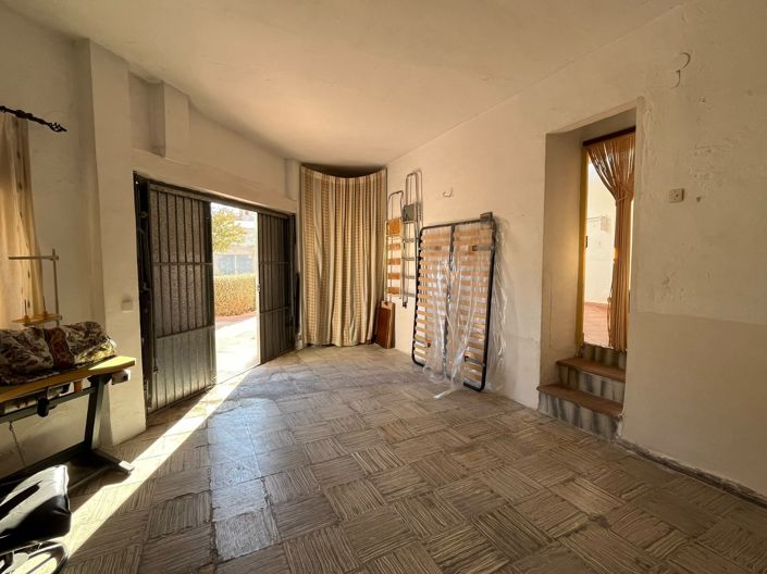 Image No.23-3 Bed Townhouse for sale