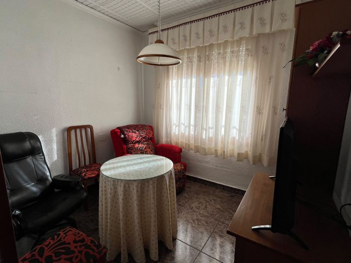 Image No.25-3 Bed Townhouse for sale