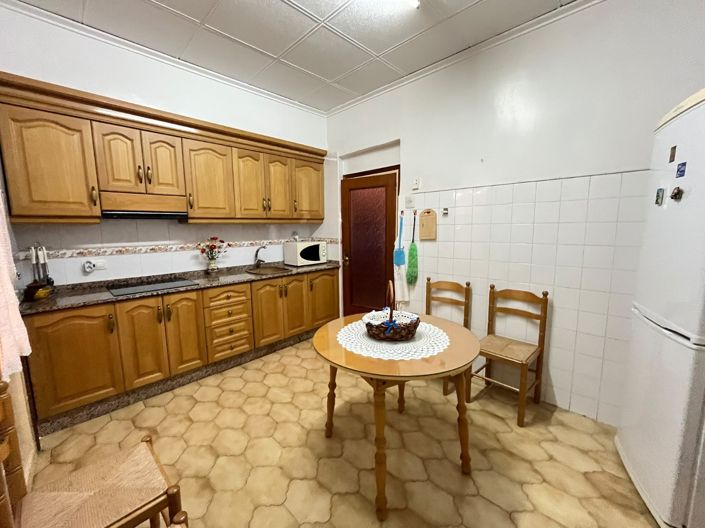 Image No.6-3 Bed Townhouse for sale