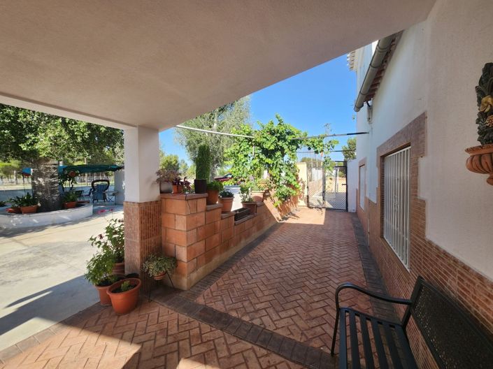 Image No.4-7 Bed Country House for sale