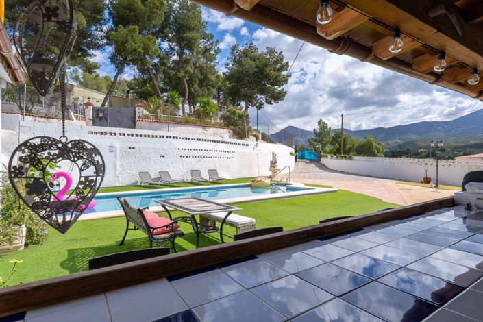 Image No.11-4 Bed Villa for sale