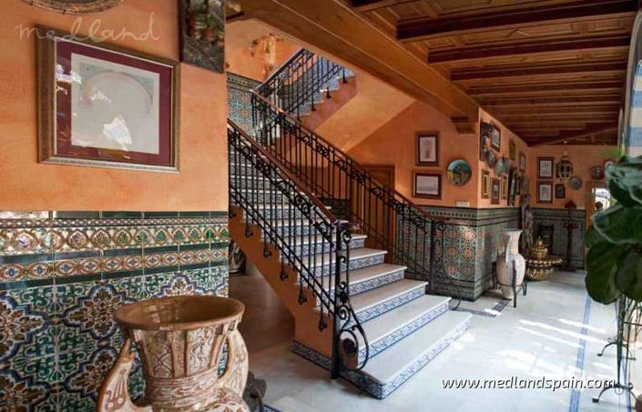 Image No.9-5 Bed Villa for sale