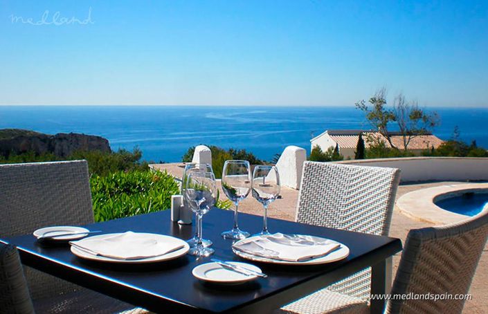 Image No.12-6 Bed Villa for sale