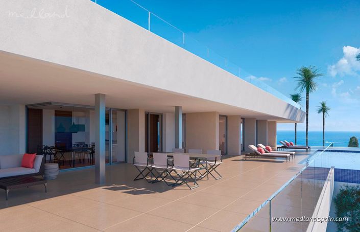 Image No.3-6 Bed Villa for sale