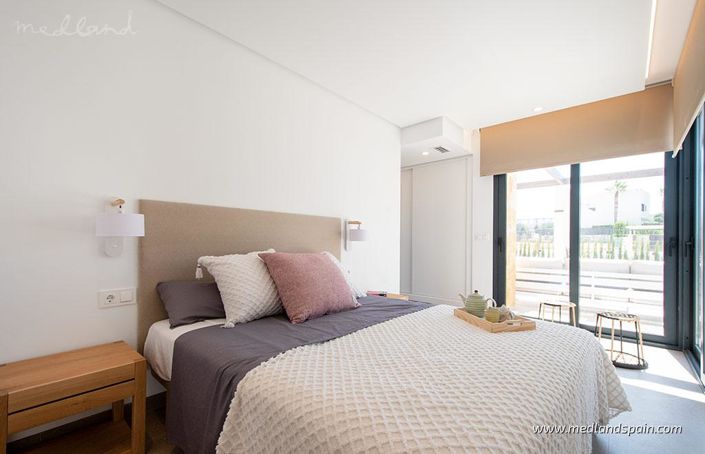 Image No.14-4 Bed Villa for sale