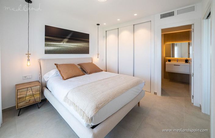 Image No.10-2 Bed Apartment for sale