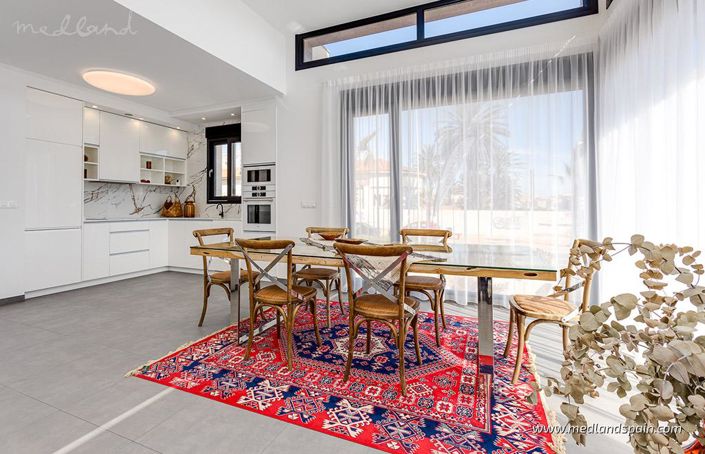 Image No.6-4 Bed Villa for sale