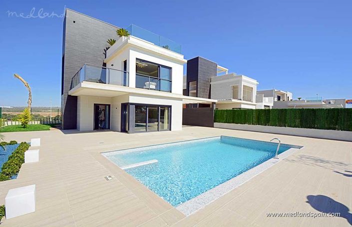 Image No.1-Villa de 4 chambres à vendre à Orihuela Costa