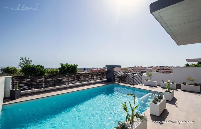 Image No.3-3 Bed Villa for sale