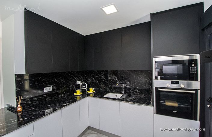 Image No.10-3 Bed Villa for sale