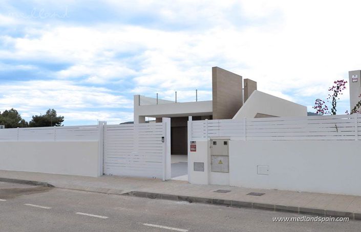 Image No.3-3 Bed Villa for sale