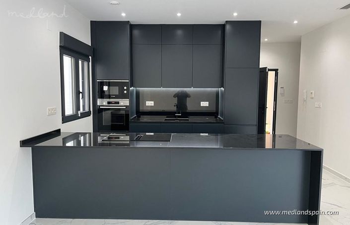 Image No.3-3 Bed Villa for sale