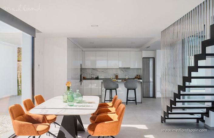 Image No.11-4 Bed Villa for sale