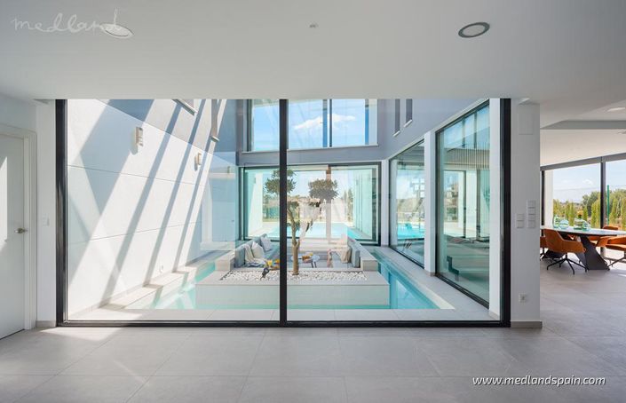 Image No.6-4 Bed Villa for sale