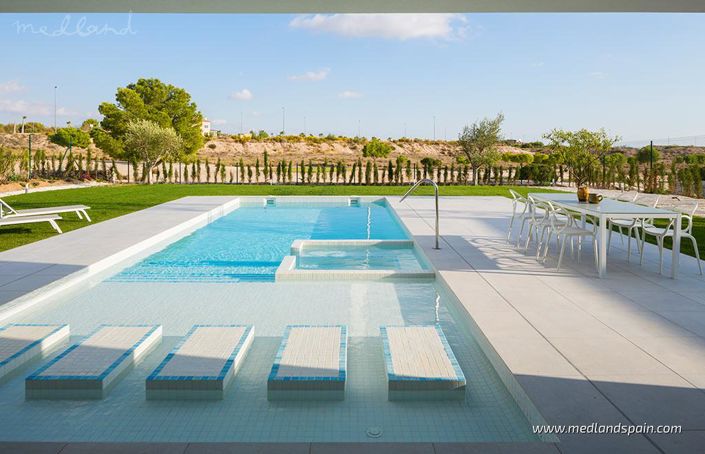 Image No.5-3 Bed Villa for sale