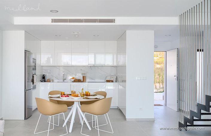 Image No.7-3 Bed Villa for sale