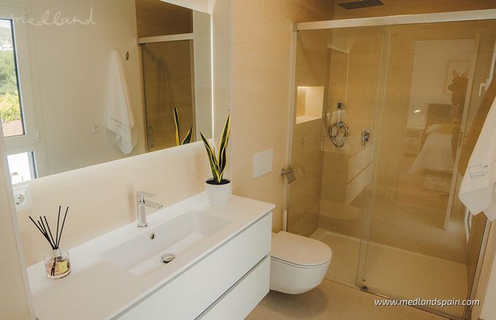 Image No.11-3 Bed Villa for sale