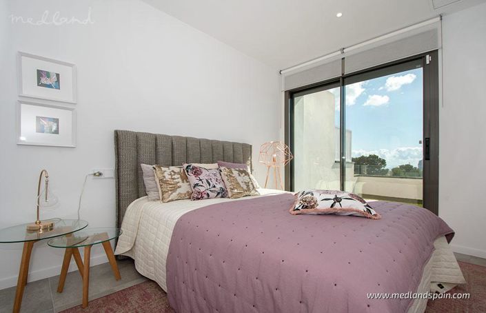 Image No.9-3 Bed Villa for sale