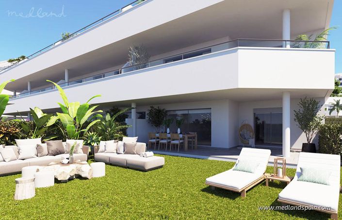 Image No.1-Maison de ville de 2 chambres à vendre à Estepona