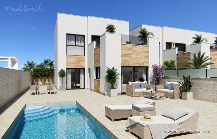 Image No.1-4 Bed Townhouse for sale
