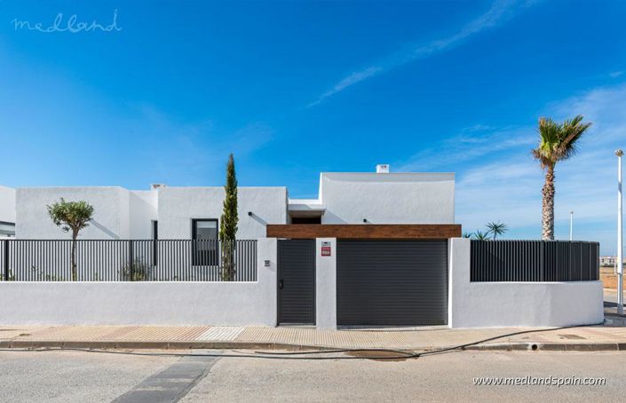 Image No.14-3 Bed Villa for sale