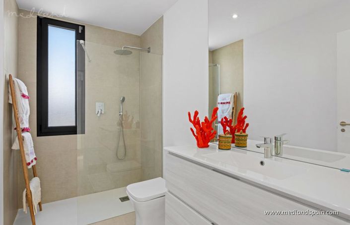 Image No.9-3 Bed Villa for sale