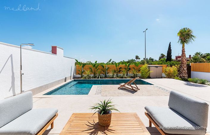 Image No.4-3 Bed Villa for sale