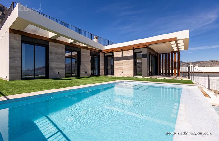 Image No.1-3 Bed Villa for sale